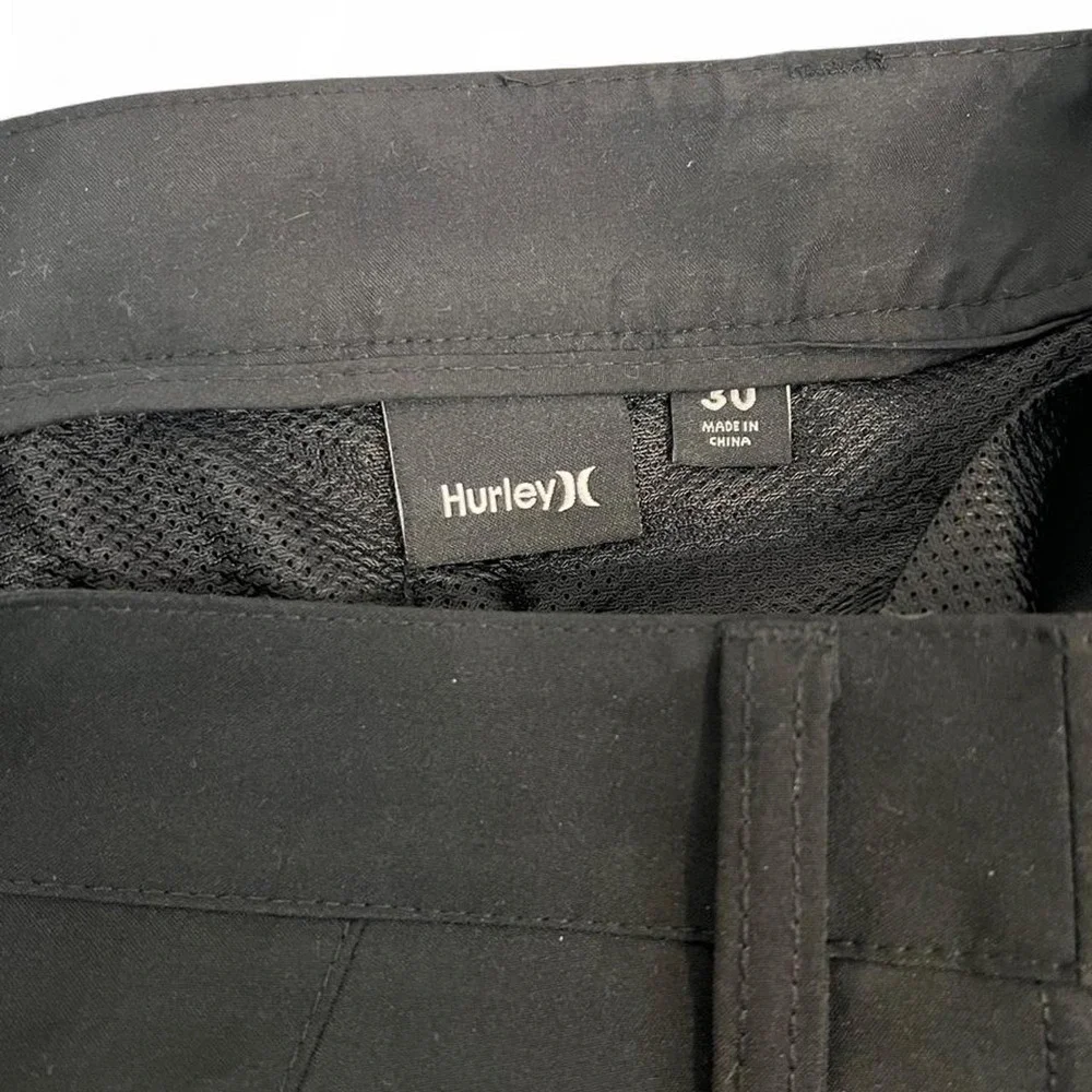 Hurley Quick-dry Black hybrid boardshorts with a relaxed fit